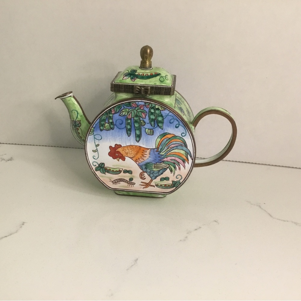Kelvin Chen Mini Teapot